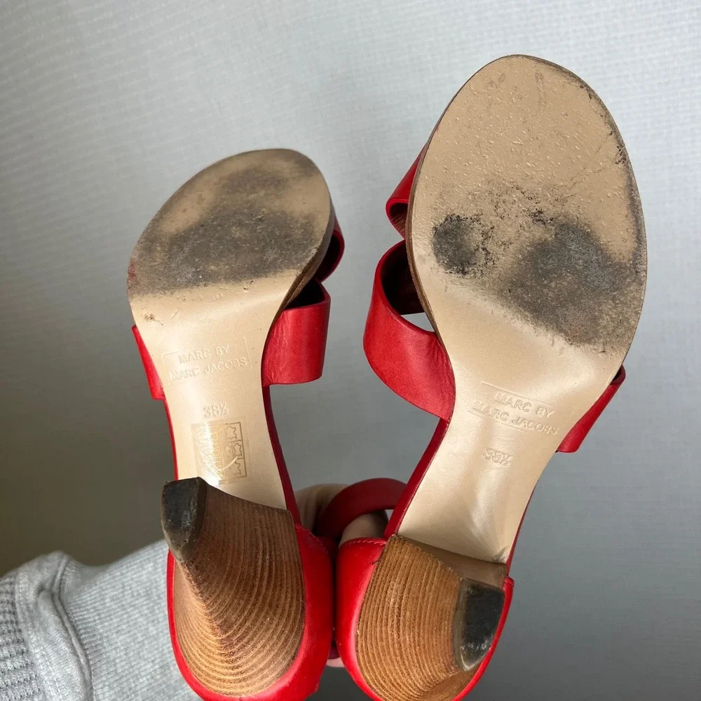 Marc by Marc Jacobs Red Leather Ankle Strap Block Heel Sandals Women's Size 38.5 - Picture 5 of 7